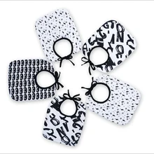 Детские нагрудники черный и белый для малышей Слюна Полотенца хлопок Fit От 0 до 2 лет младенческой Отрыжка Одежда Кормление