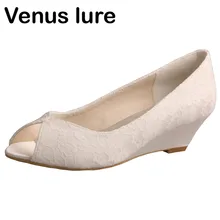 Customized Low Heel Lace Ivory Bride Shoes for Wedding Wedge Peep Toe Women Pumps Customized Low Heel Lace Ivory Bride Shoes for Wedding Wedge Peep Toe Women Pumps