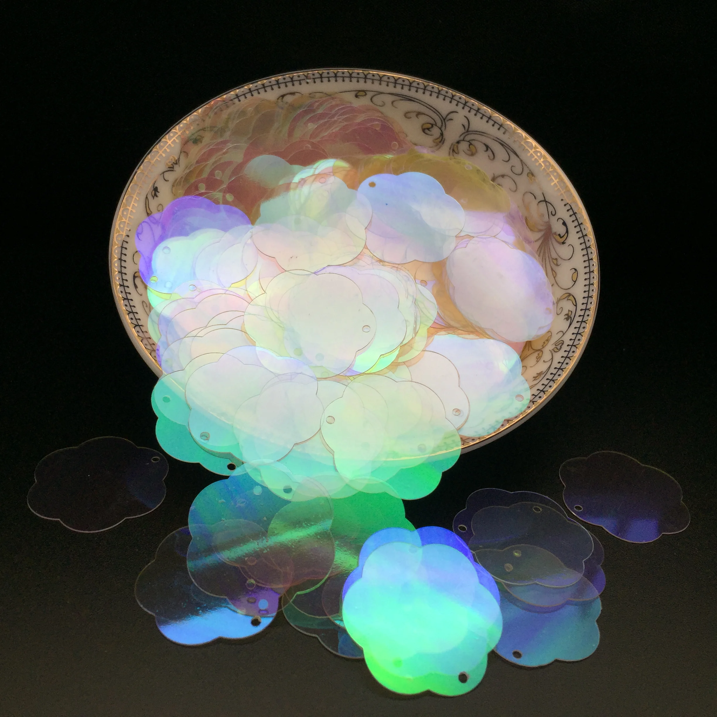 

50g/lot PVC Sequins 26mm Flower With 1 Side Hole Plum Blossom Flat Loose Paillette Garment Accessories Transparent White AB