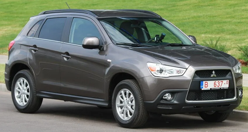 Mitsubishi_ASX_001