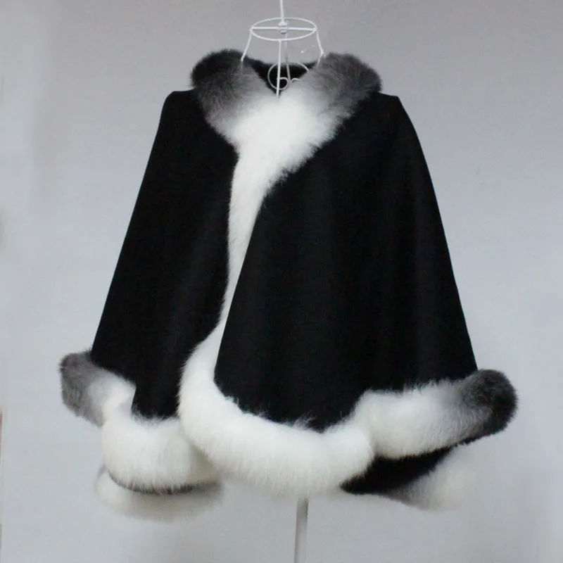 Рисунок 2 - Женская окрашенная шаль SC01