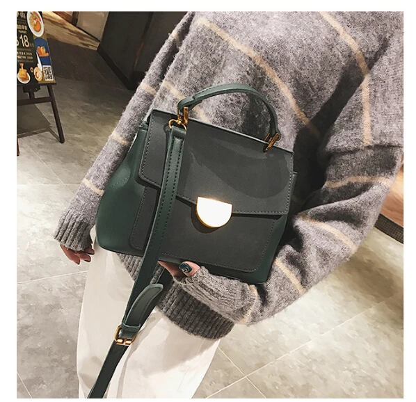 messenger shoulder bag