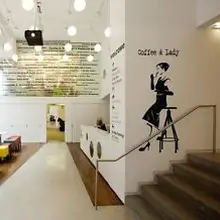 Виниловые наклейки на заказ Низкая цена настенные художественные виниловые Съемные Наклейки Декор наклейки на заказ Высокое качество стены, окна наклейки с рисунком