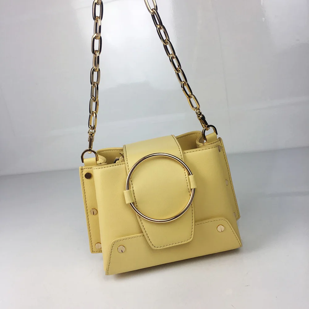 

2018 Spring and Summer New Leather Ring Chain Bucket Bag Single Shoulder Handbag Soft Solid Messenger Elegant Leisure Simple