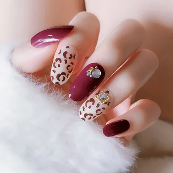 

Fashion Ins Style Leopard Designs Red wine Fake Nails For Woman 3D Rhinestone hybrid nail Patches Fingernail faux ongle Tips