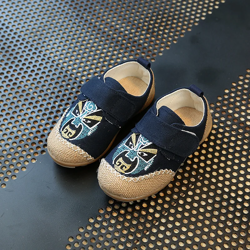 

Children Shoes Girls Boys Loafers Shoes Kids Leisure Shoes Breathable Embroidery Cow Muscle Canvas Shoes Simple Fashion ST012