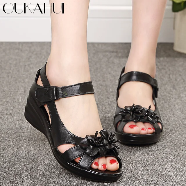 OUKAHUI 2018 Gladiator Sandals Women Elegant Genuine Cow Leather Wedge Mid Heel 4cm Beaded Flower Ladies Shoes And Sandals Shoes