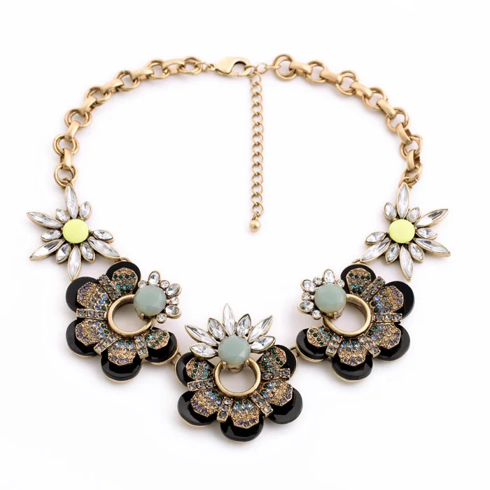 Vente chaude Sautoirs Collier Résine Verre En Alliage de Zinc Cadeau Pour Maman Classique Exquis Grande Fleur Collier
