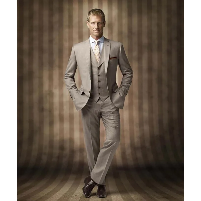 200 New Arrival Groomsmen Notch Lapel Groom Tuxedos Khaki Men Suits Wedding Best Man Blazer (Jacket+Pants+Vest) B948