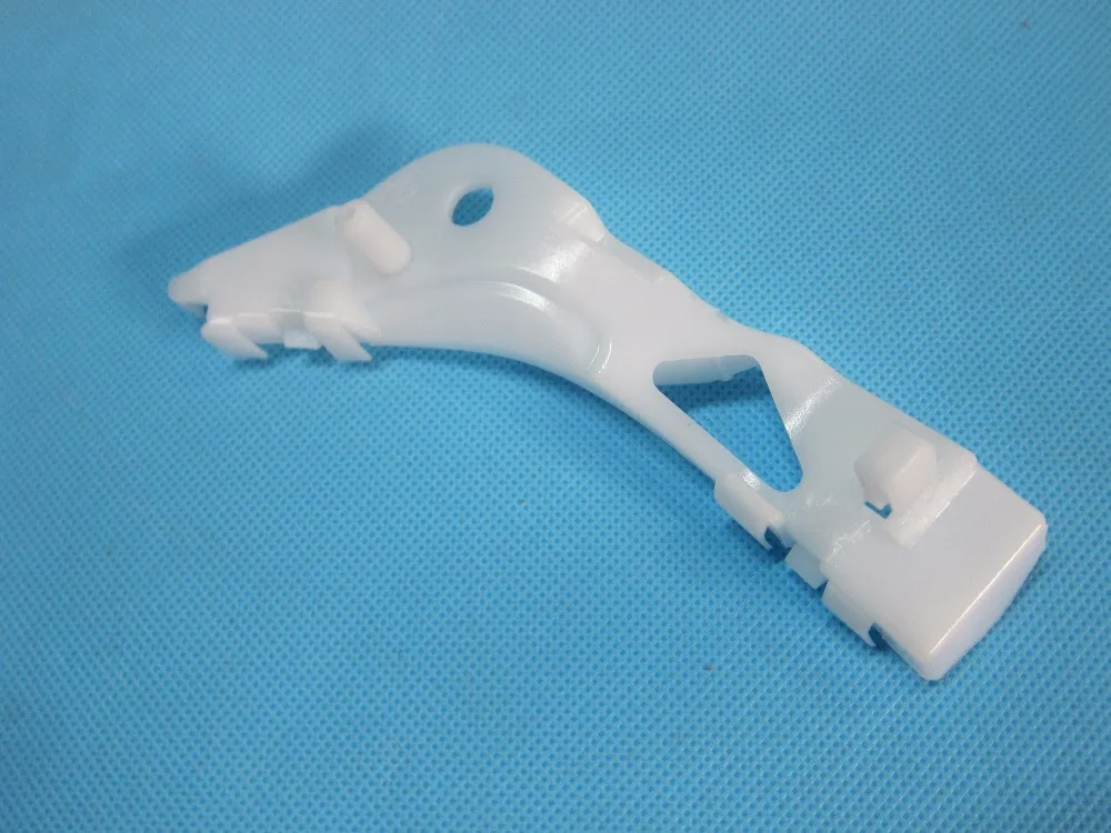 Кронштейн переднего бампера для Mazda 6 2002-20012