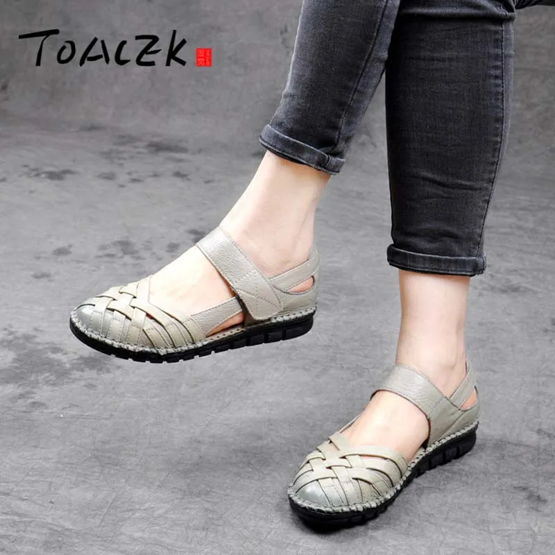 

Folk style hand-sewn women's shoes summer leather sandals women's soft sole wrap head breathable middle-aged mother sandals