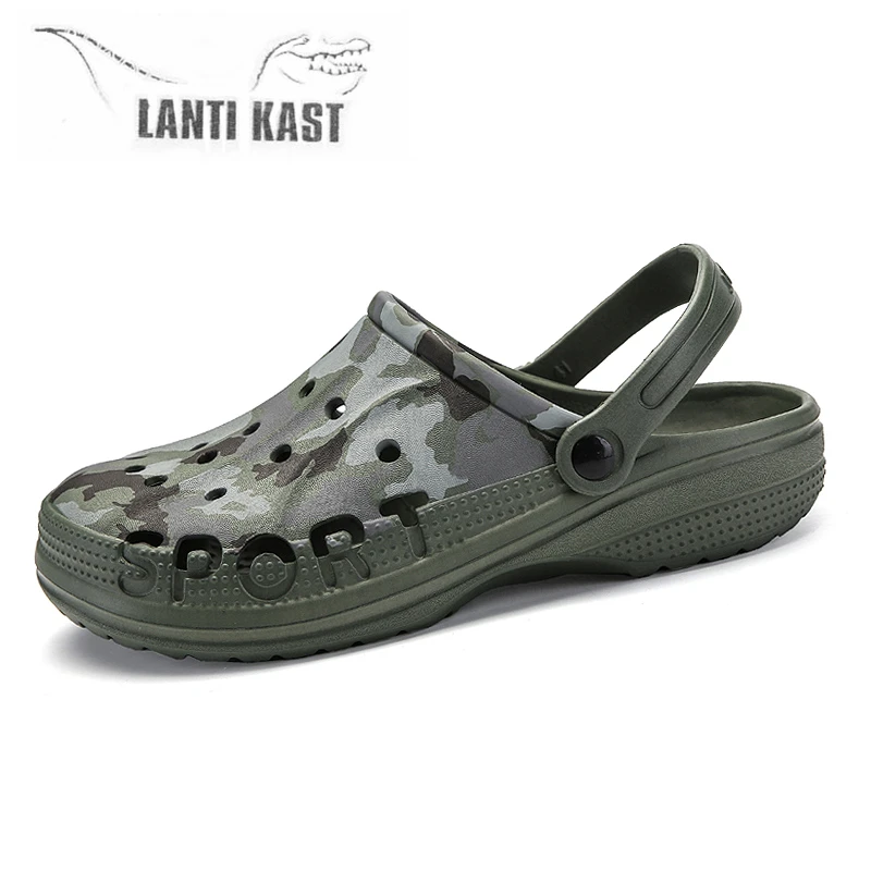 

2019 Aqua Shoes Men Water Shoes Hollow Breathable Beach Sandals Slippers Sea Shoes Light Quick Drying Barefoot Sneakers Men