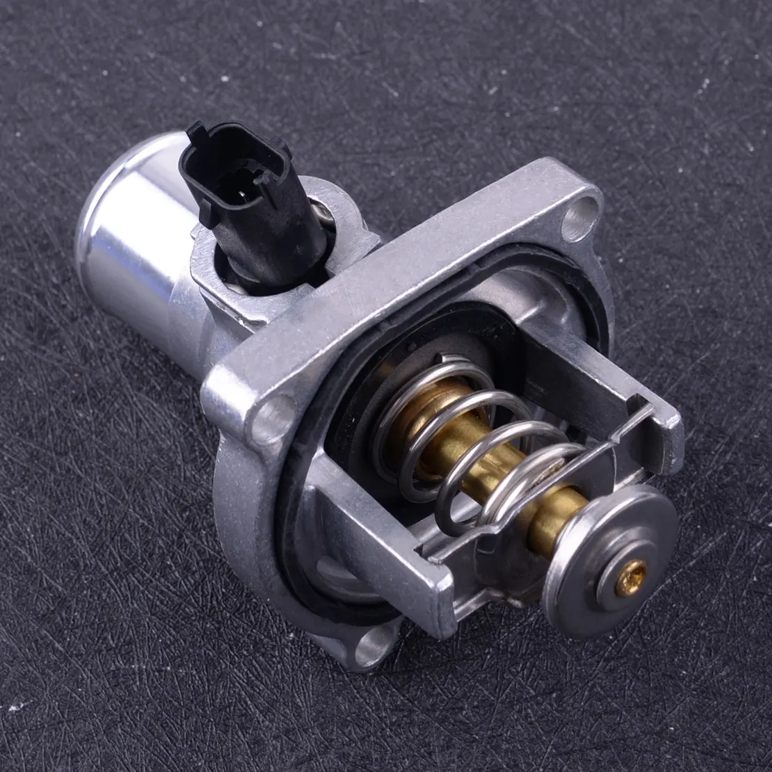 

Fit for Chevrolet Aveo Cruze Sonic Pontiac G3 Engine Cooling Thermostat Housing Assembly Valve 96984104 55578419 55564891