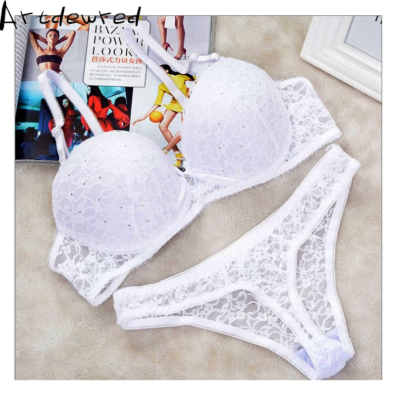 Intimates Set New Women Sexy Bra Sets Embroidered Lace Thong Bra And Panty Set Bow B C 34 36 38 Sexy Lingerie Set s