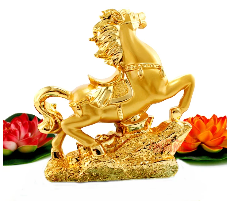 

A horse is decorated talisman resin s creative office fortune gold horse to succeed Home Lucky decoration s Ornamentroom Art