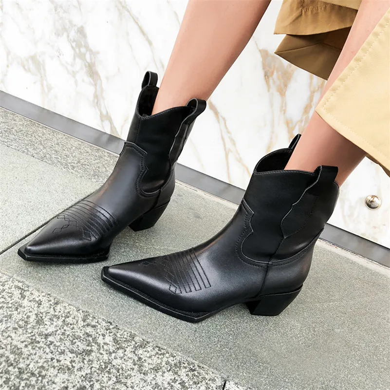 FEDONAS/Новые Модные женские ботильоны удобные ковбойские ботинки на высоком каблуке с острым носком без застежки вечерние полусапожки из