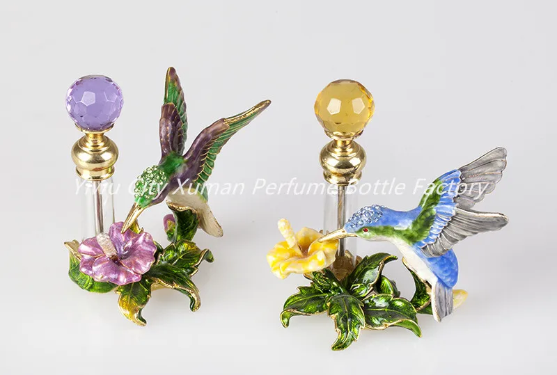 Najtaniej 4ml butelka perfum w stylu Vintage puste butelki wielokrotnego napełniania metalowe Hummingbird szkło pusty pojemnik przenośny prezent dekoracja #70037