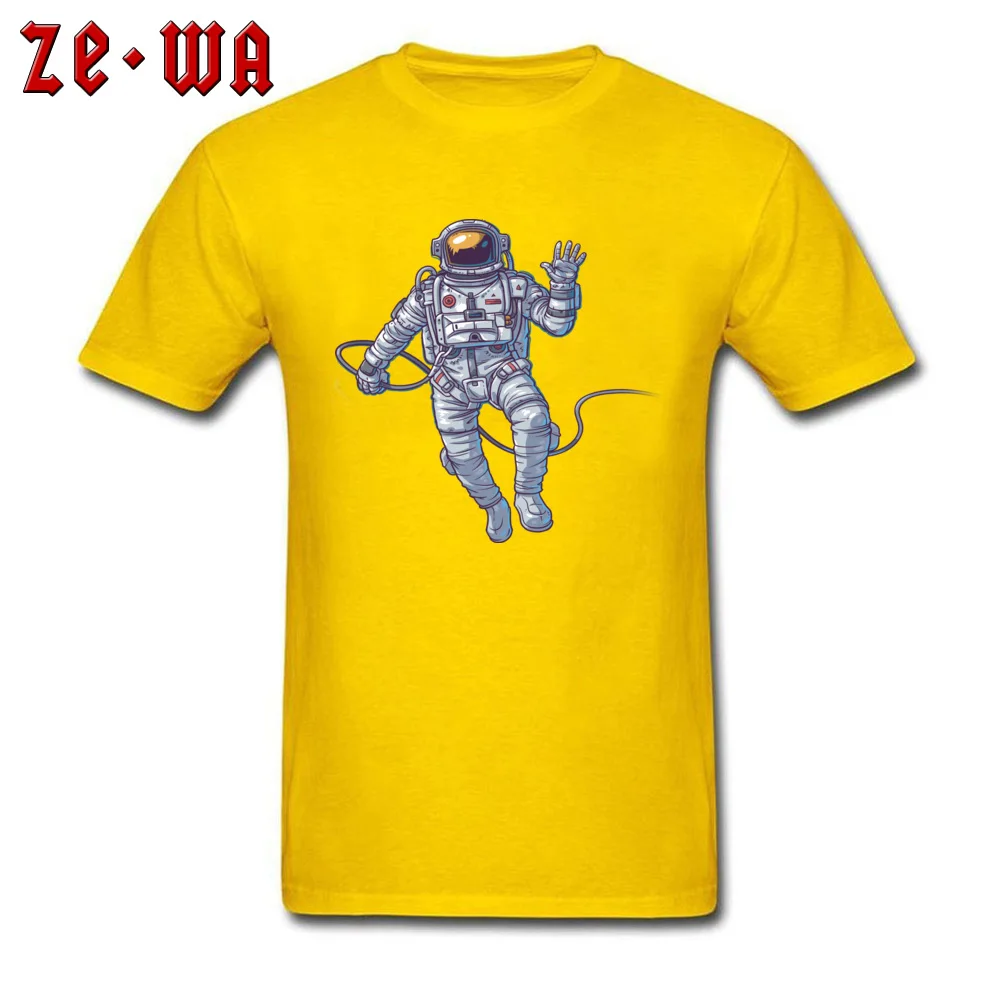 ASTRONAUT FLOATING IN SPACE ILLUSTRATION Men New Design Tops Shirt O Neck April FOOL DAY 100% Cotton T-shirts Street T Shirt ASTRONAUT FLOATING IN SPACE ILLUSTRATION yellow