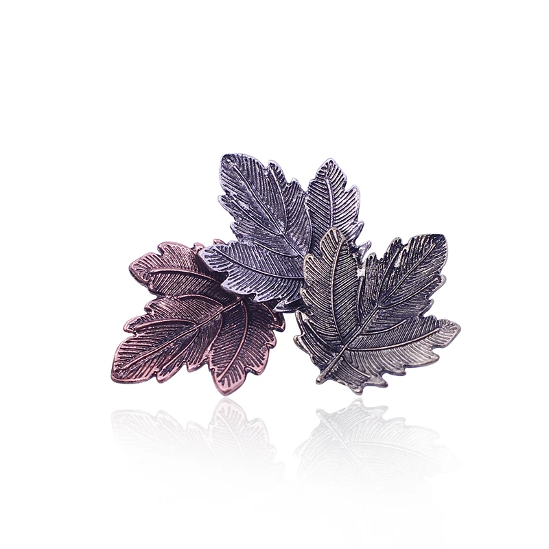 

DIY Charm Broche Mujer Vintage Pin Brooch Maple Leaf Shape Brooches For Women Collar Pins Cheap-Christmas-Ornament Gifts