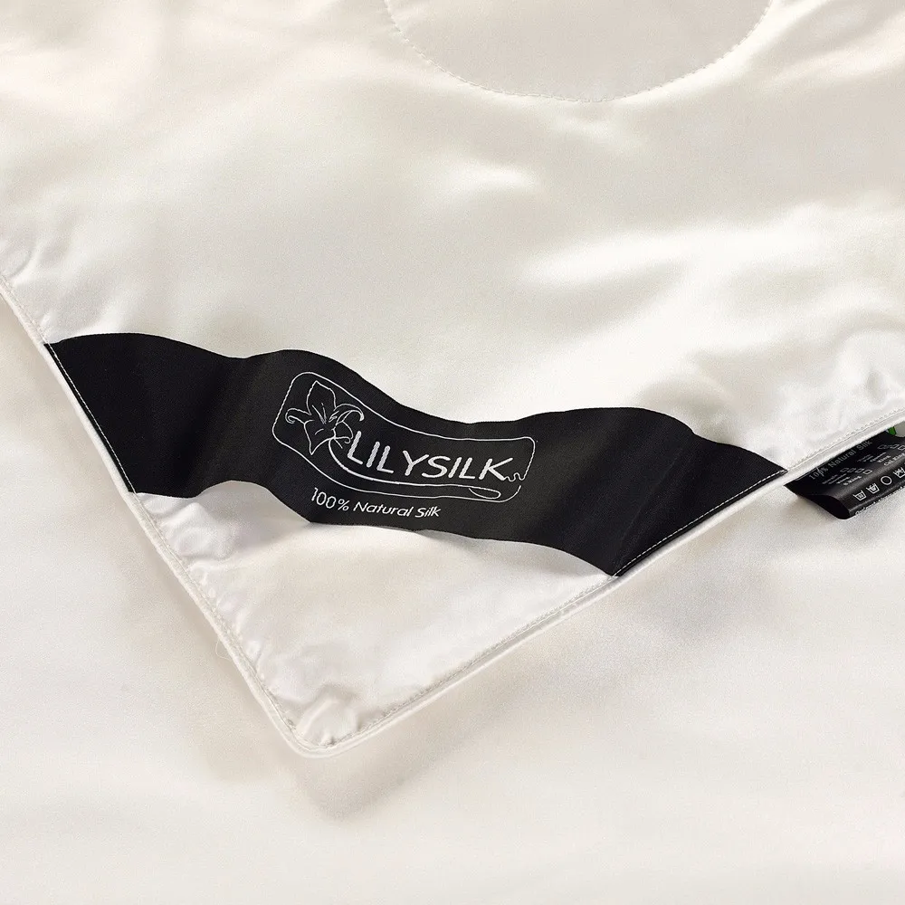 1000-summer-silk-doona-with-silk-shell-03