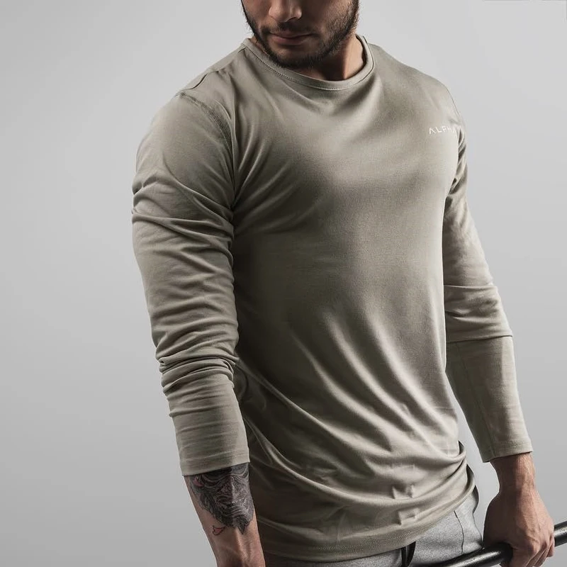 

2019 Fashion Spring Summer Men's Round Neck T Shirt Slim Solid Color Leisure Style Sports Long Sleeved T-shirt Men Tops Tees