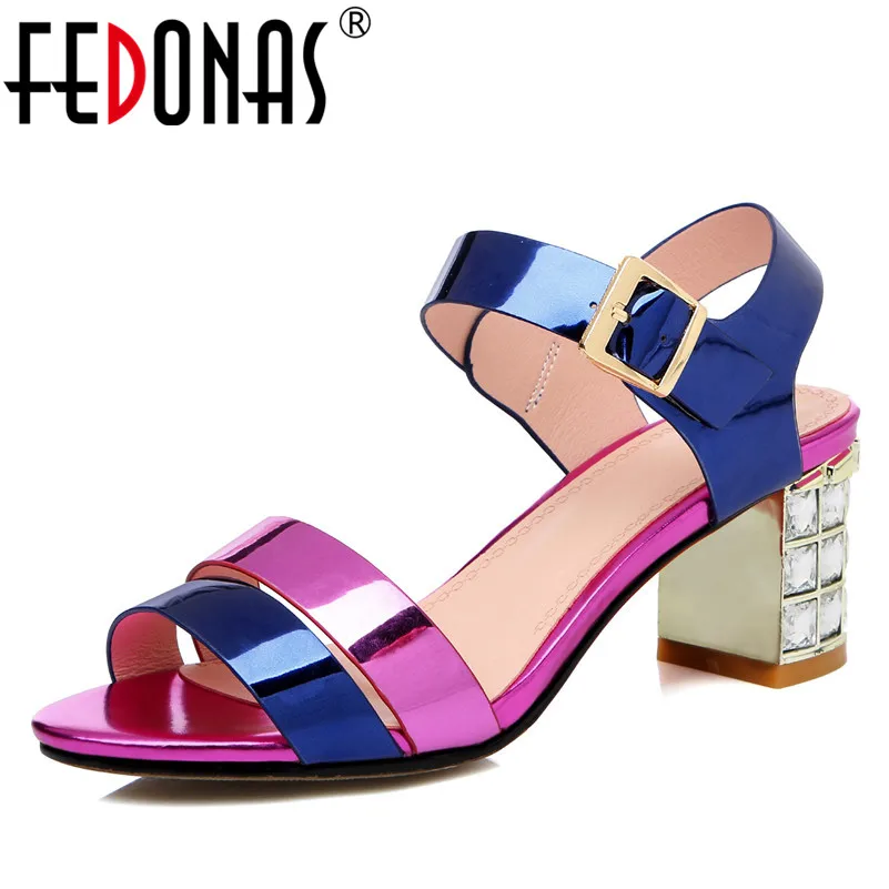 Женские босоножки с кристаллами FEDONAS, синие туфли из натуральной кожи на высоких каблуках, обувь смешанных цветов для вечеринки на лето