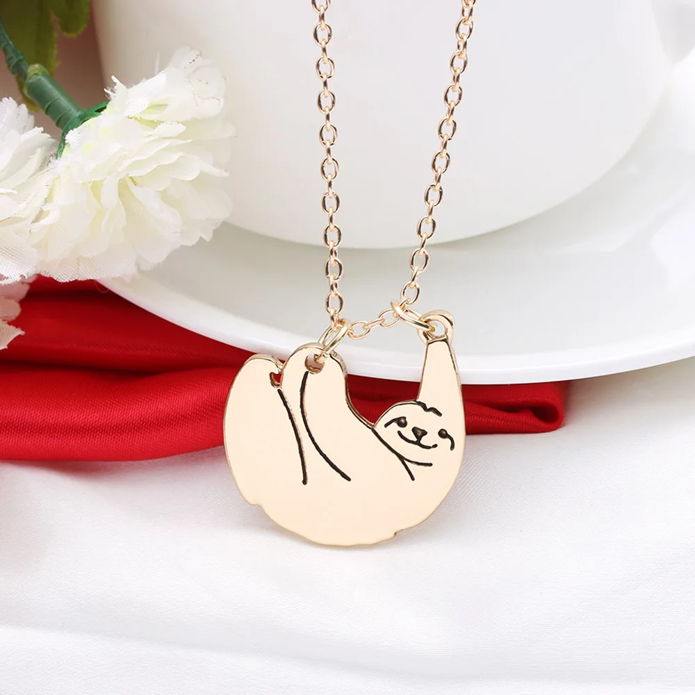 

Hot Sale Sloth Pendant Necklace Alloy Chain Gold/Silver Plated Jewelry Gifts for the New Year Protector Crazy Animal City Unisex