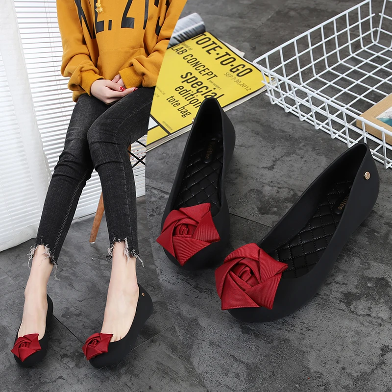 Rouroliu Women New Fashion Cloth Flower Jelly Rain Shoes Breathable Non-Slip Water Shoes Casual Shallow Beach Shoes Woman RB48 Rouroliu Women New Fashion Cloth Flower Jelly Rain Shoes Breathable Non-Slip Water Shoes Casual Shallow Beach Shoes Woman RB48