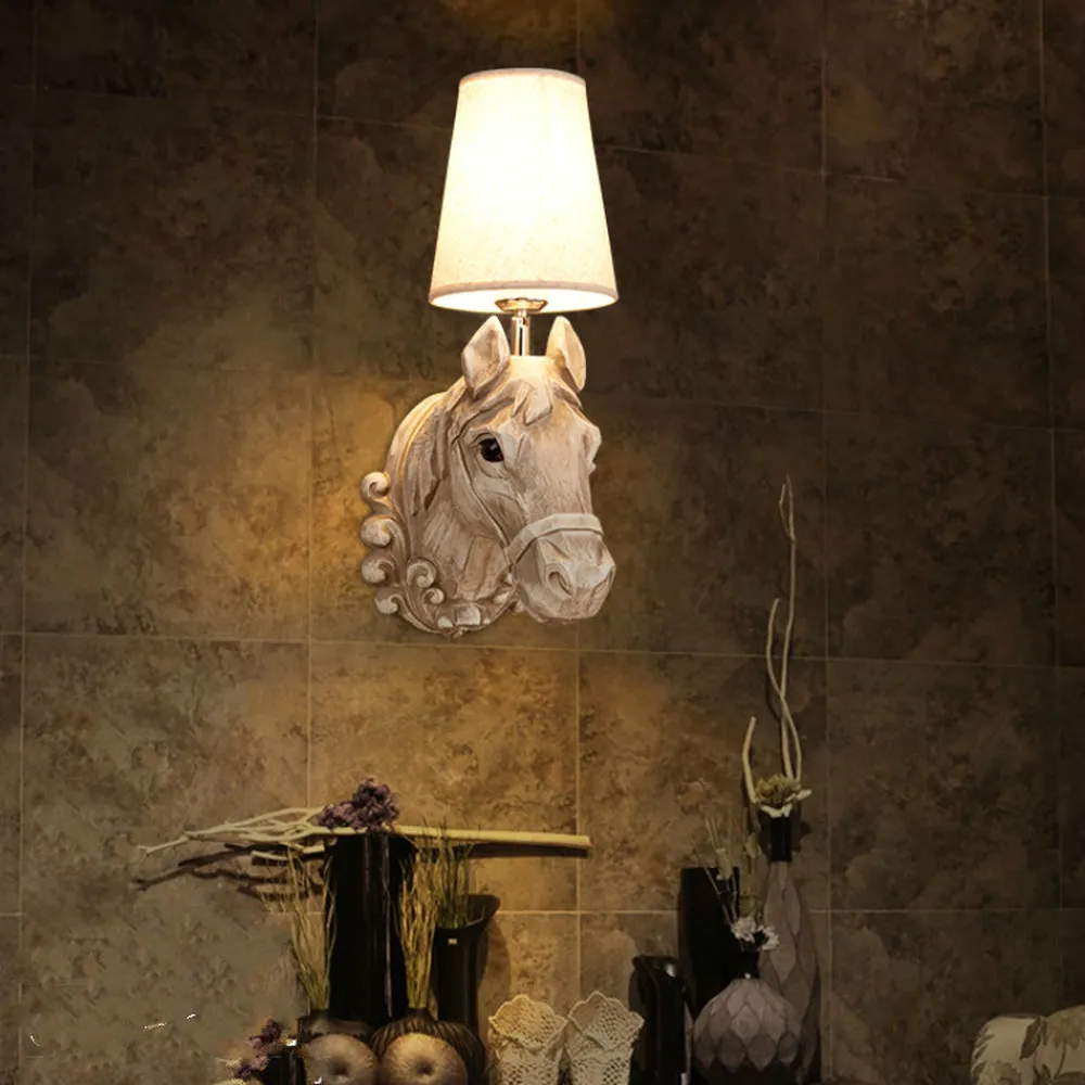 

Resin horse head wall lamp Nordic creative IKEA lamp modern simple balcony hotel foyer aisle bedroom bedside lamp LM6051550