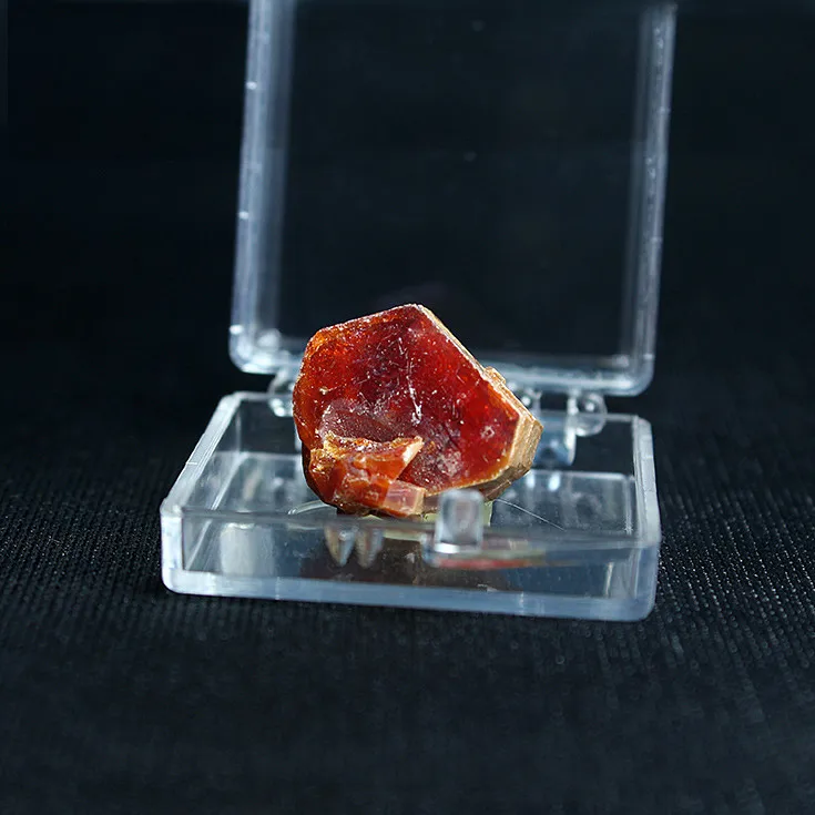

Morocco vanadinite foreign natural fine ore mine mark Kistler send specimens of the original stone collection box 08