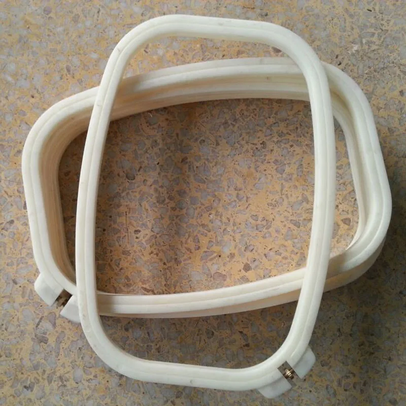 

1pc 22*28cm Adjustment Chinese Cross Stitch frame Rectangle Embroidery Hoop Plastic Square Hoops Sewing Tool