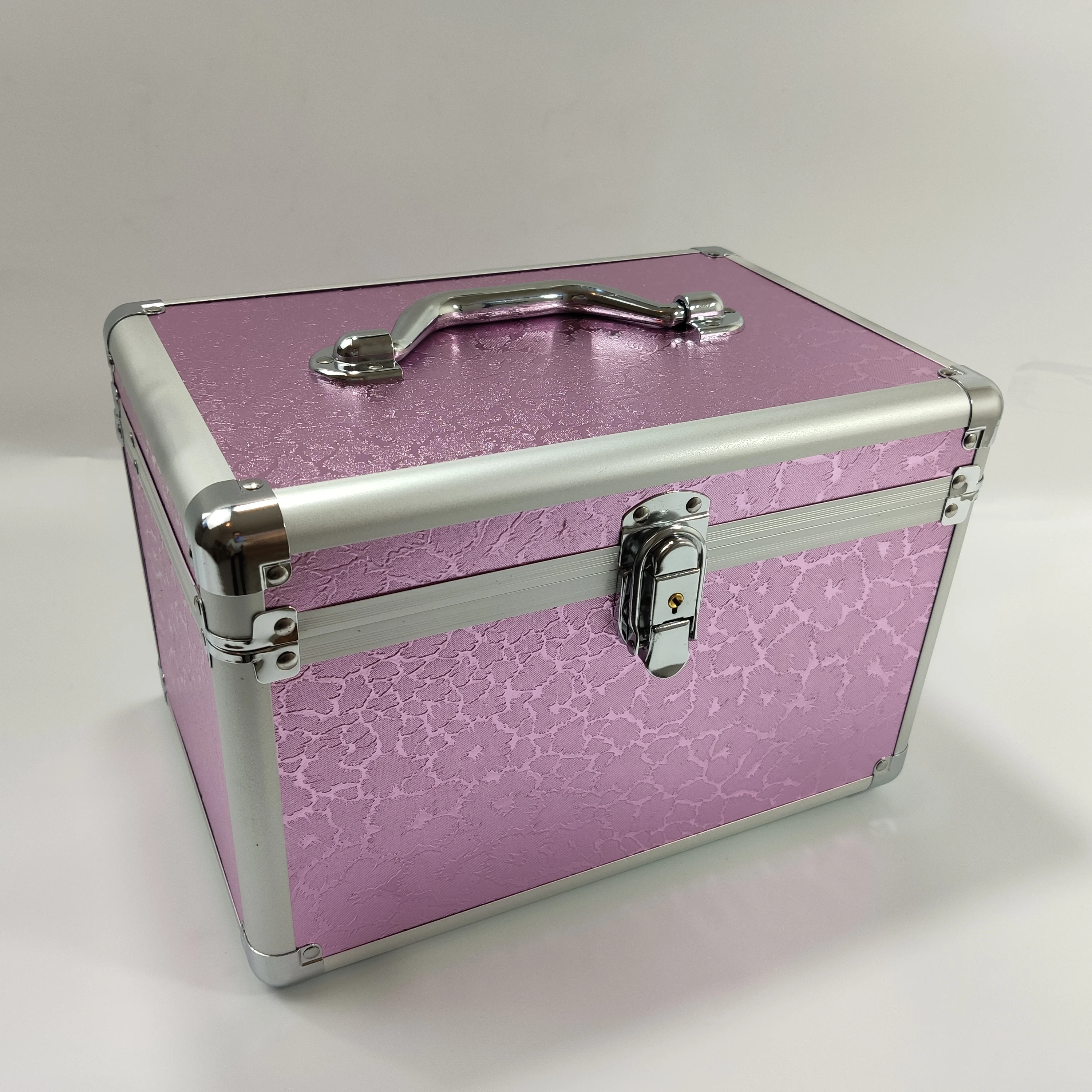 Professional Aluminium Makeup Case Pink Lighting  Portable Travel Jewelry Train Case Cosmetic Organizer Case Box With Mirror