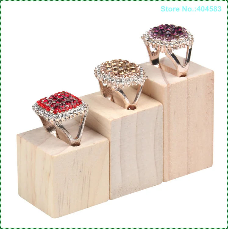 

3pcs/set New Design Countertop Natural Color Square Rectangle Wood Grooved Jewelry Ring Display Stand Base Organizer