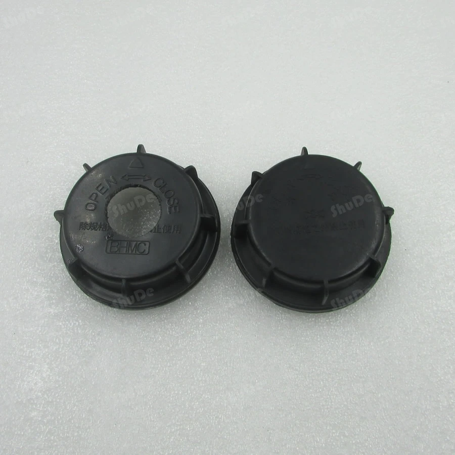 

for Hyundai IX35 2010-2012 waterproof and dustproof cover in the low beam cover hermetic seal plastic cover 1PCS