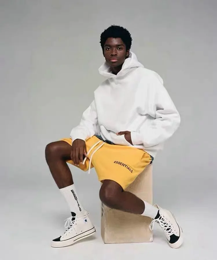 

European and American street fashion Fog Essentials street basketball hip hop sports ins letters in the tube towel bottom socks