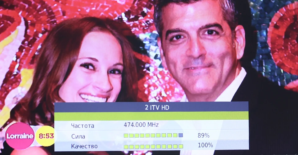 August DA100D Portable TV for Car