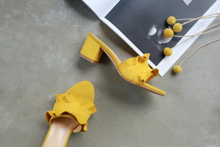 WOMEN SLIPPER 14