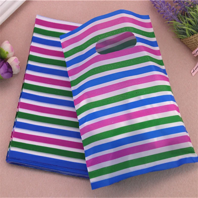 2016 New Style Wholesale 100pcs/lot 15*20cm Rainbow Line Plastic Packaging Gift Bags With Handles