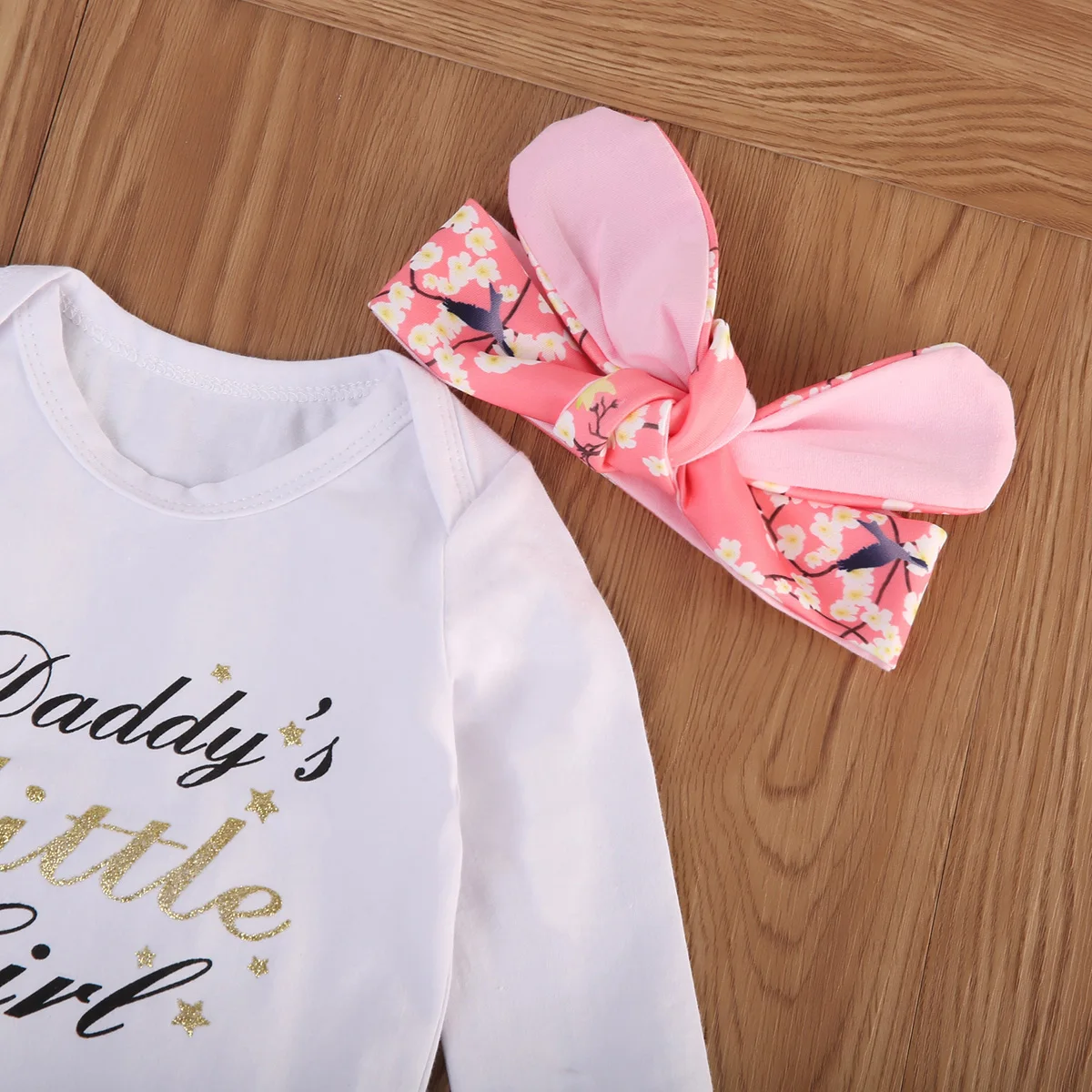 Розовый весенне-осенний хлопковый милый комбинезон для новорожденных, 4 предмета, штаны, леггинсы для маленьких девочек шляпа, наряды модная одежда комплект с цветочным рисунком
