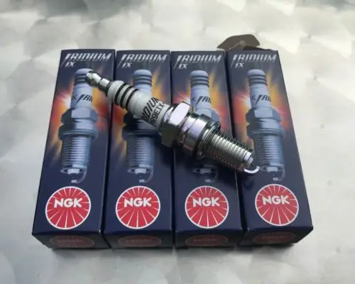 original NGK Teile Laser Iraurita&Platinum Spark Plug NGK DPR9EIX-9 5545 fits for Hhonda CB CBR CBX VF VFR 600 650 750 1000 1300 original NGK Teile Laser Iraurita&Platinum Spark Plug NGK DPR9EIX-9 5545 fits for Hhonda CB CBR CBX VF VFR 600 650 750 1000 1300