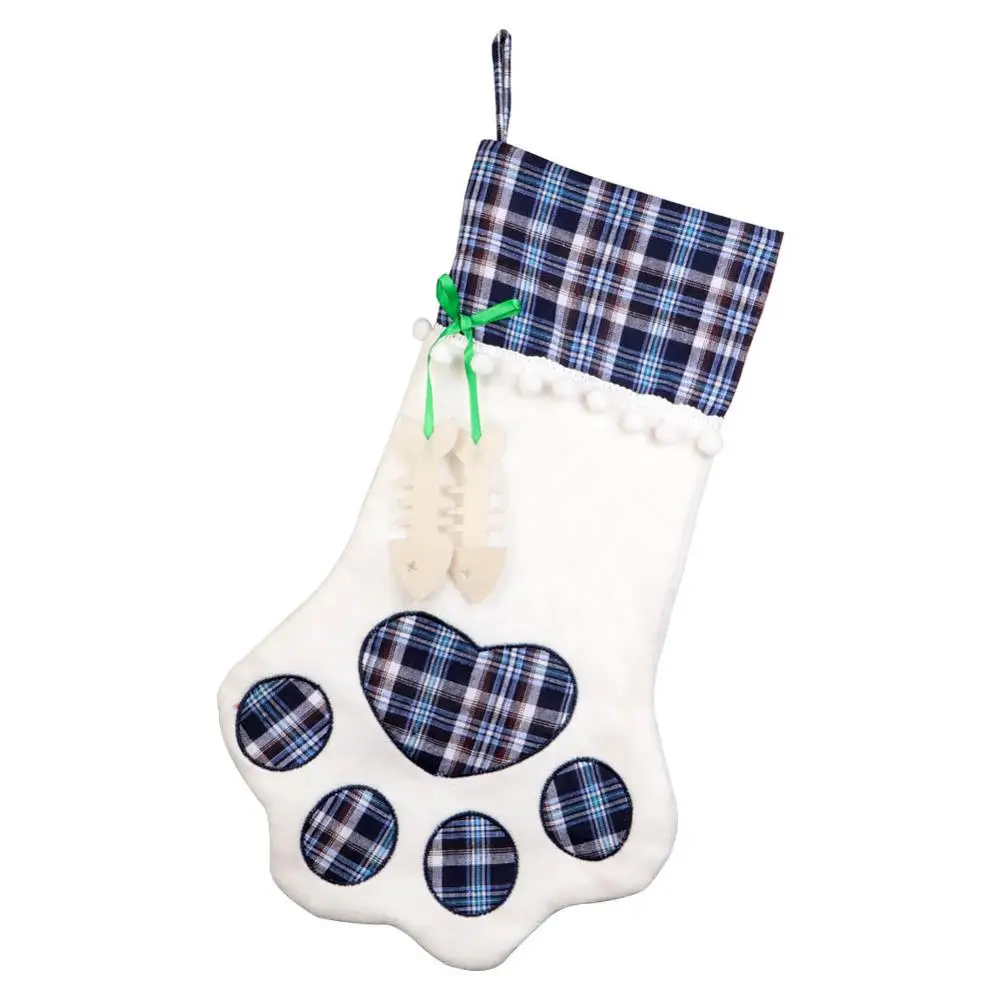 Клетчатый Рождественский чулок 18*11 дюймов, висящий щенок буйвола, Рождественский чулок с большой лапой для рождественских украшений - Цвет: 1Pcs Blue Paw sock