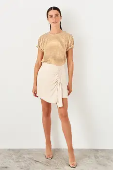 

Trendyol Beige Fronting Shir Detailed Shorts Skirt TWOSS19EH0181