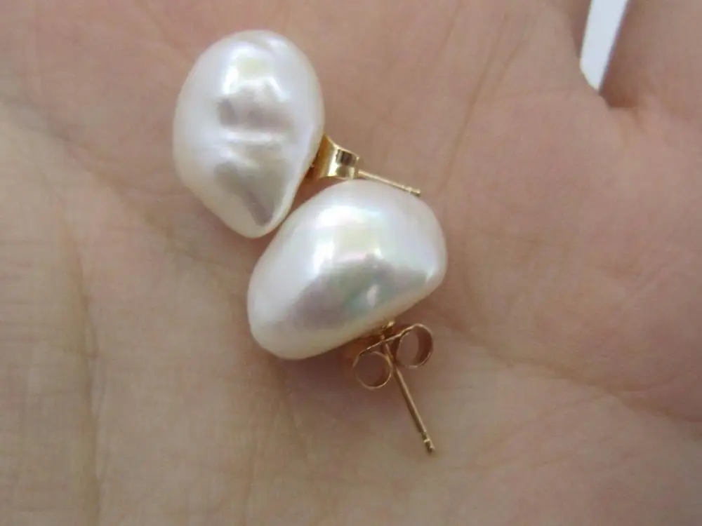 

Excellent Baroque 11-15 MM AAA+ WHITE SOUTH SEA PEARLS EARRING YELLOW GOLD