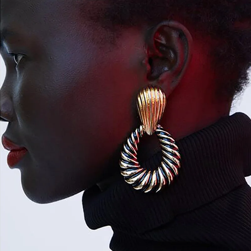 

Fashion new exaggerated jewelry alloy geometric stripes popular for the women Earrings female earpins accessories