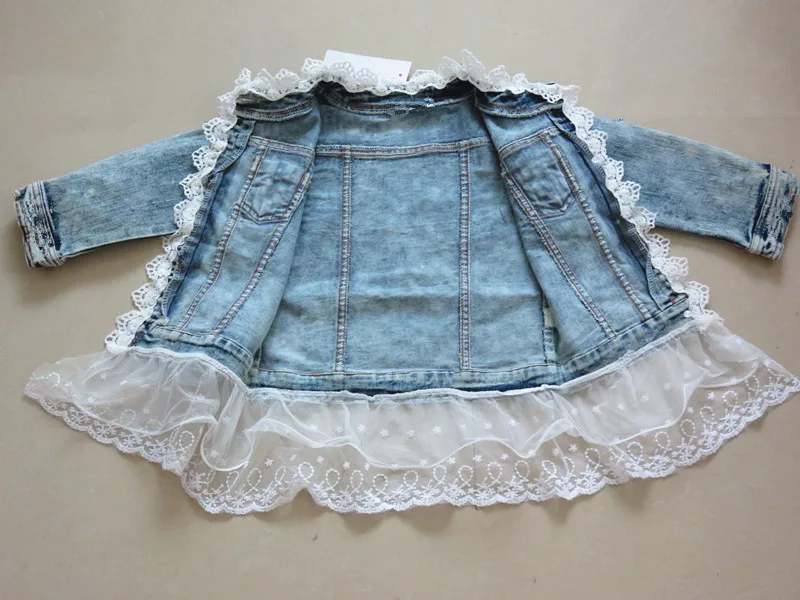 2580702800_2116730681