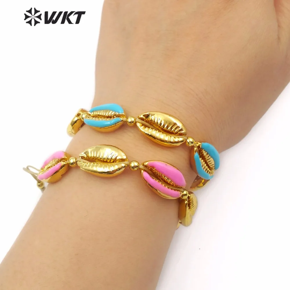 

WT-B456 Zinc Alloy Cowrie Shell Shape Bracelet with Dip Gold Multicolor Optional Hand-knitted Tether Adjustable Ladies Jewelry