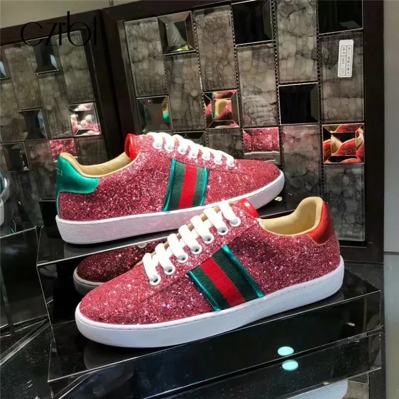 

czrbt 2019 Fashion Lace-Up Shoes For Women And Men Flats Sneakers Women embroidered bee flat shoes women chaussures femme be