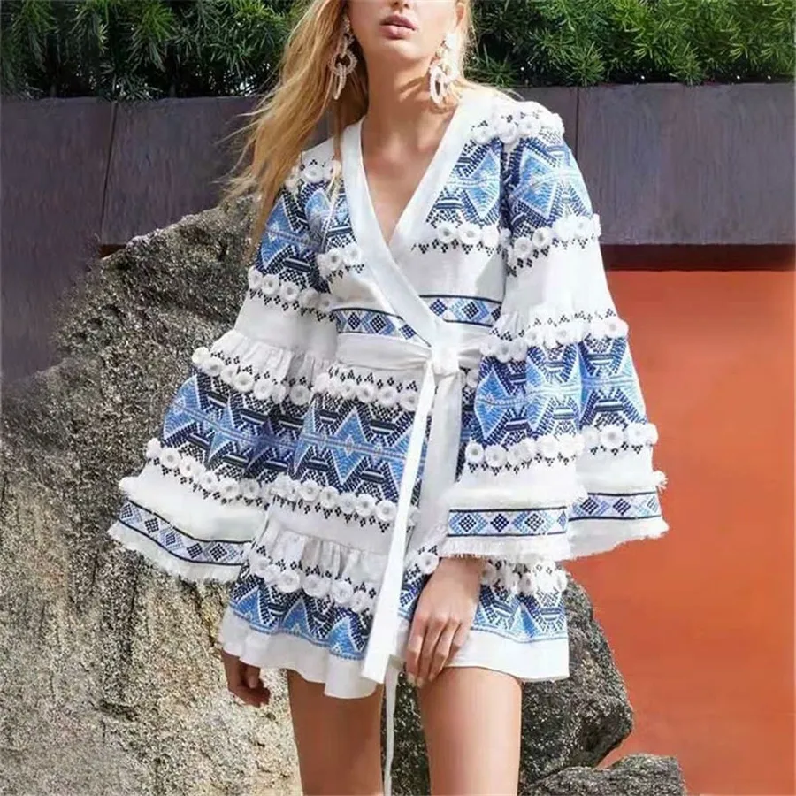 

2019 New High Quality Women Mini-dress A-line V-neck Sexy Dress Embroidery Flower Striped Dresses Flare Sleeve Casual Dress