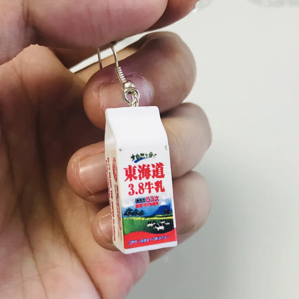 Женские креативные серьги капельки в виде бутылки молока модные трендовые