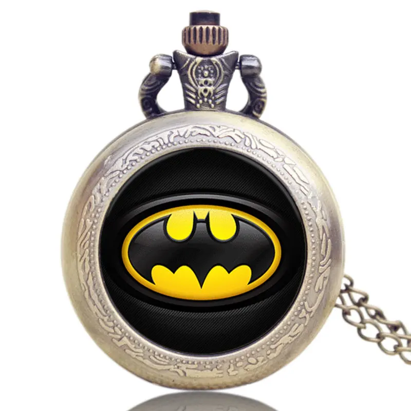 

Fashion Smooth Face Quartz Pocket Watch Batman Pattern with Retro Bronze Necklace Pendant Chain for Adults Young Children Gifts